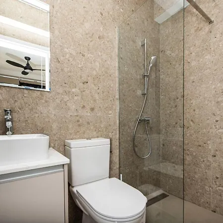 Stunning 3br Villa/pool,2'walk From Trinity Beach! باراليمني